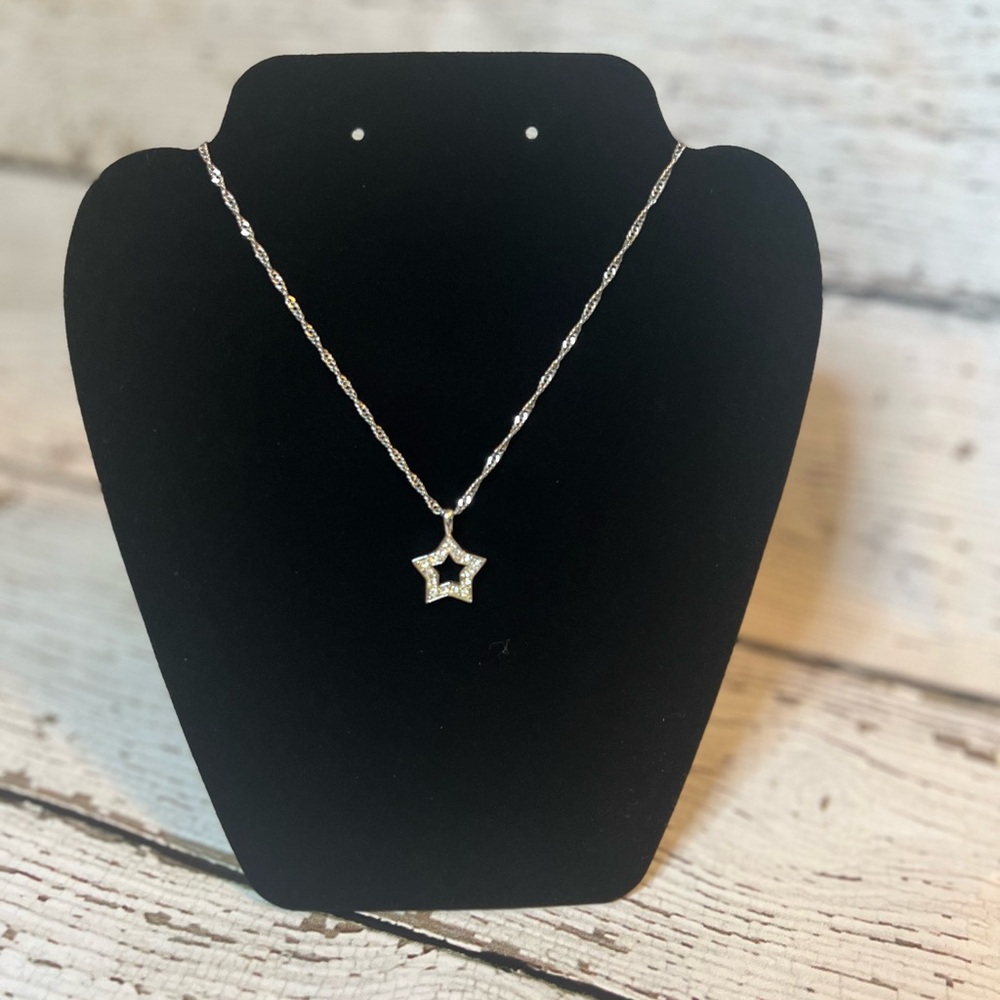 Montana Silversmiths Twinkling Star Necklace